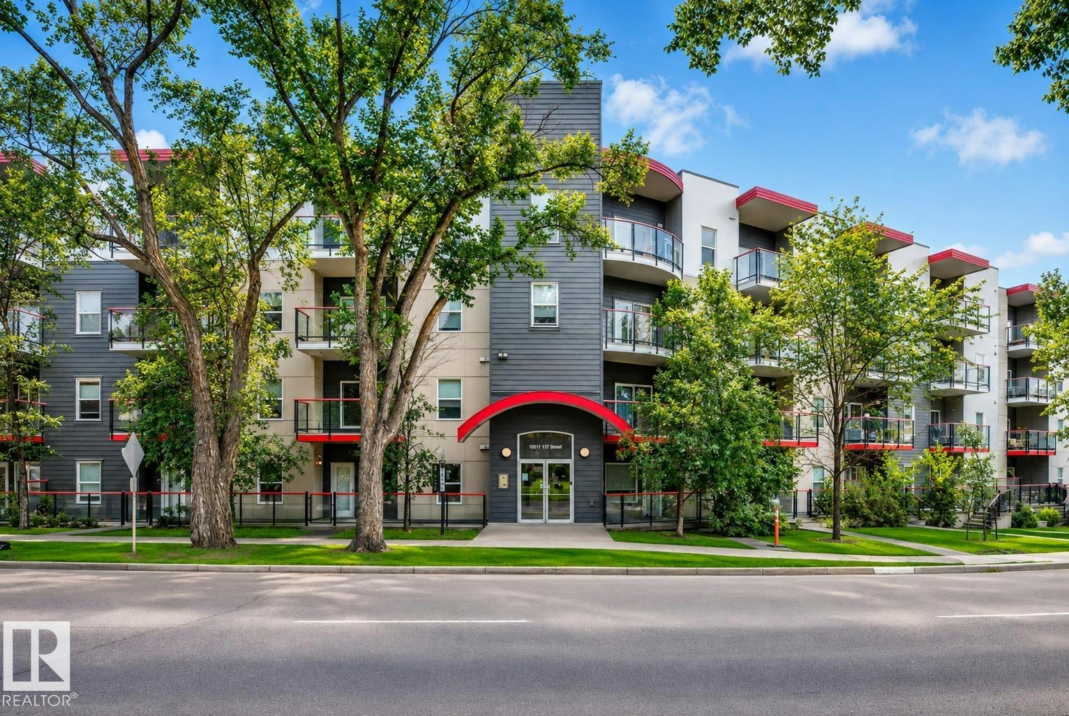 303-10611 117 Street, Edmonton, AB, T5H 0G6