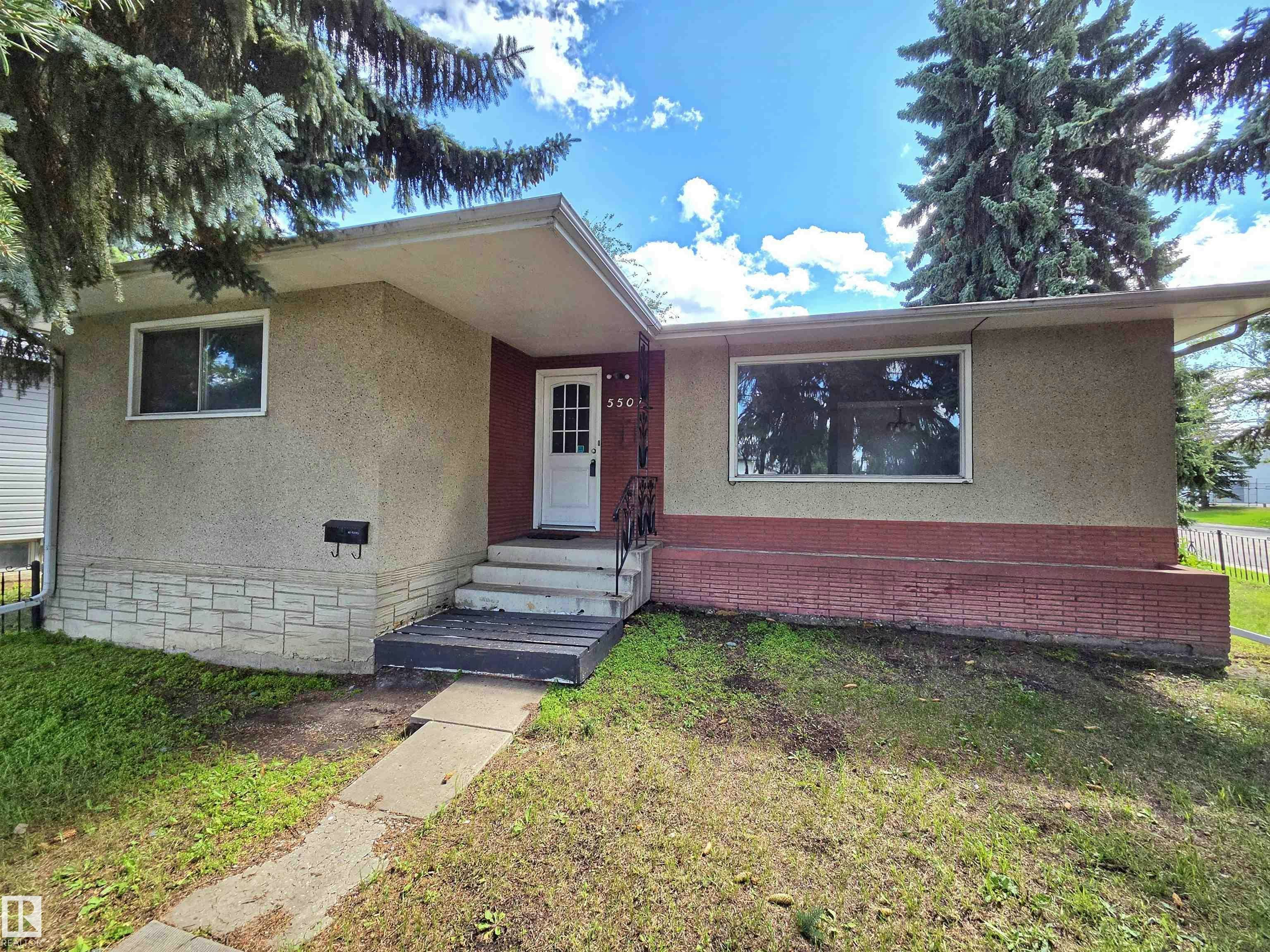 5507 84 Avenue, Edmonton, AB, T6B 0G9