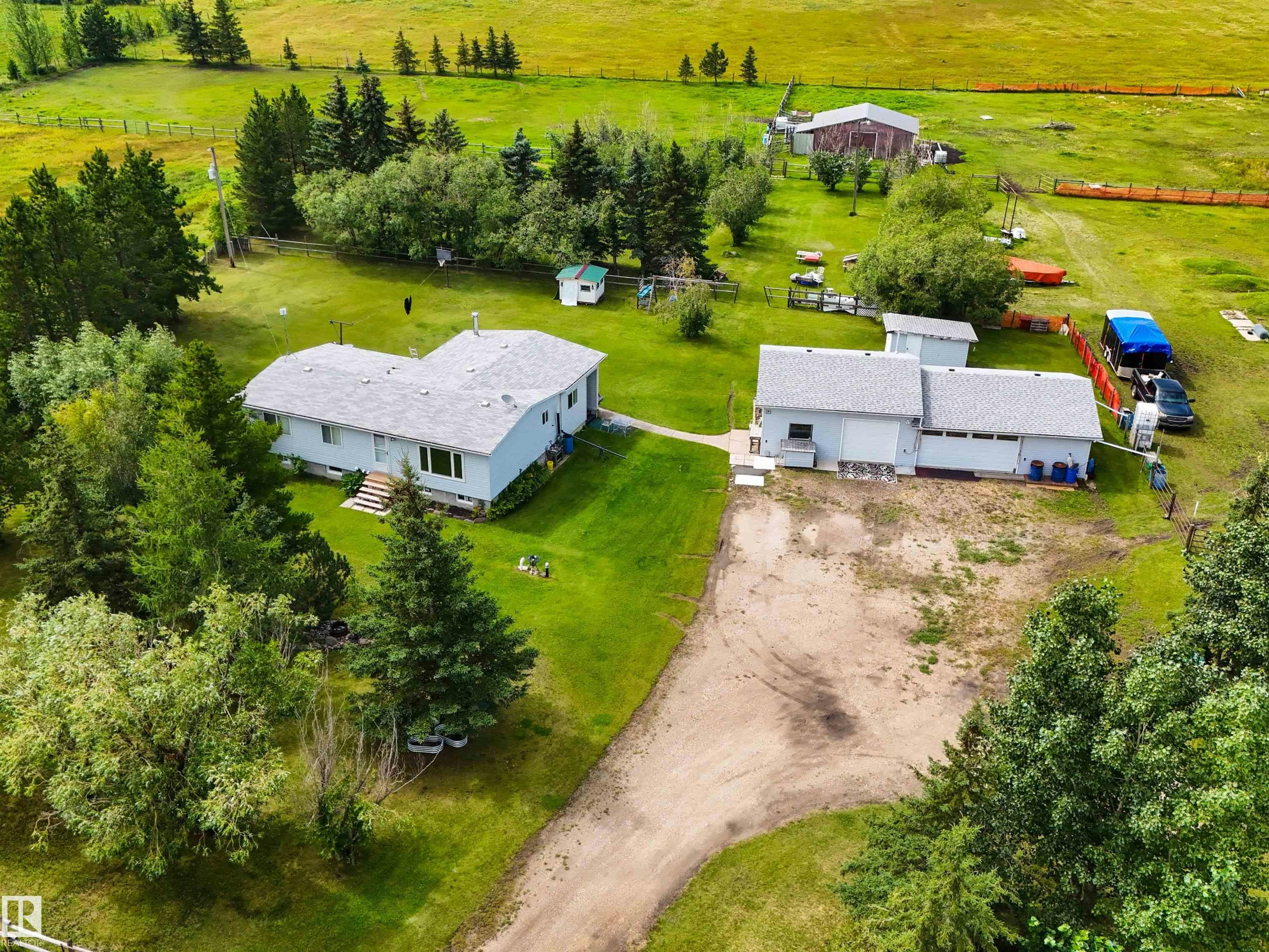 55302 Rge Road 261, Rural Sturgeon County, AB, T8R 0V6