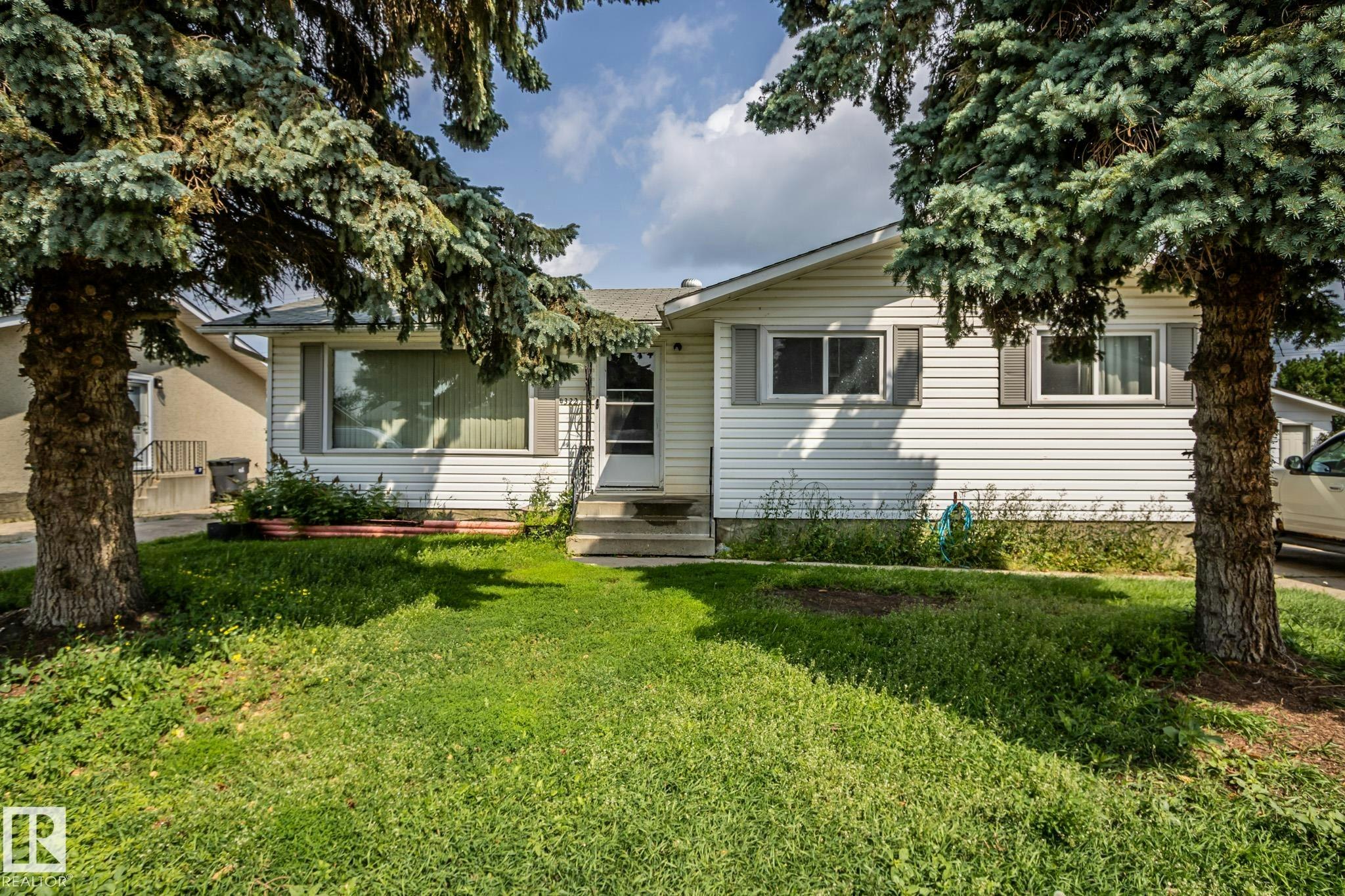 4322 49 Ave, St. Paul Town, AB, T0A 3A3