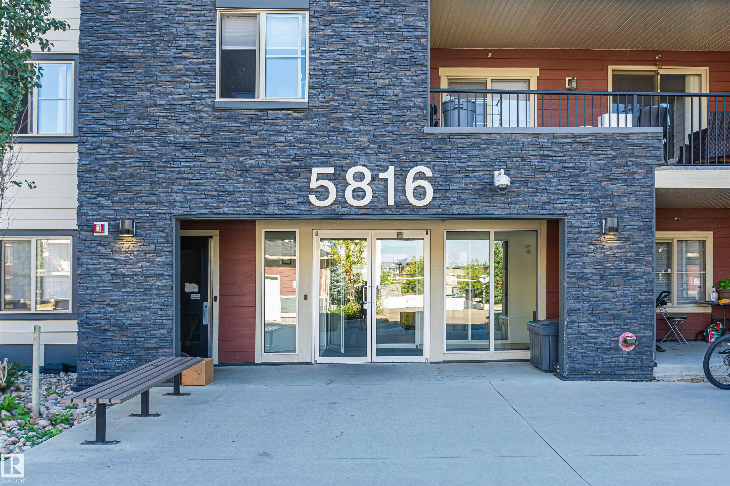5816 Mullen Place, Edmonton, AB, T6R 0W3