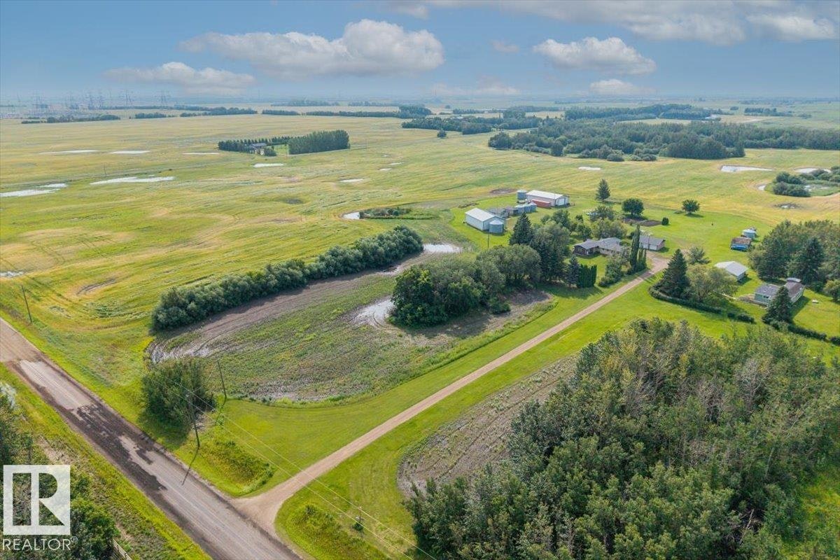 22507 Twp Road 564, Rural Sturgeon County, AB, T0A 1N3