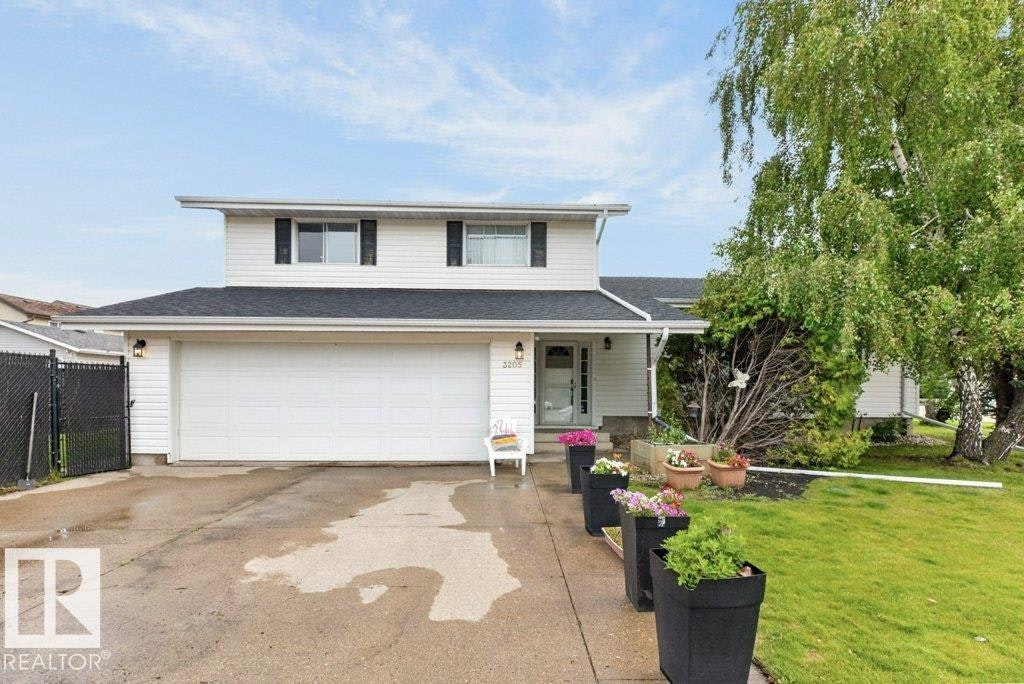 3205 104a Street, Edmonton, AB, T6J 4H7