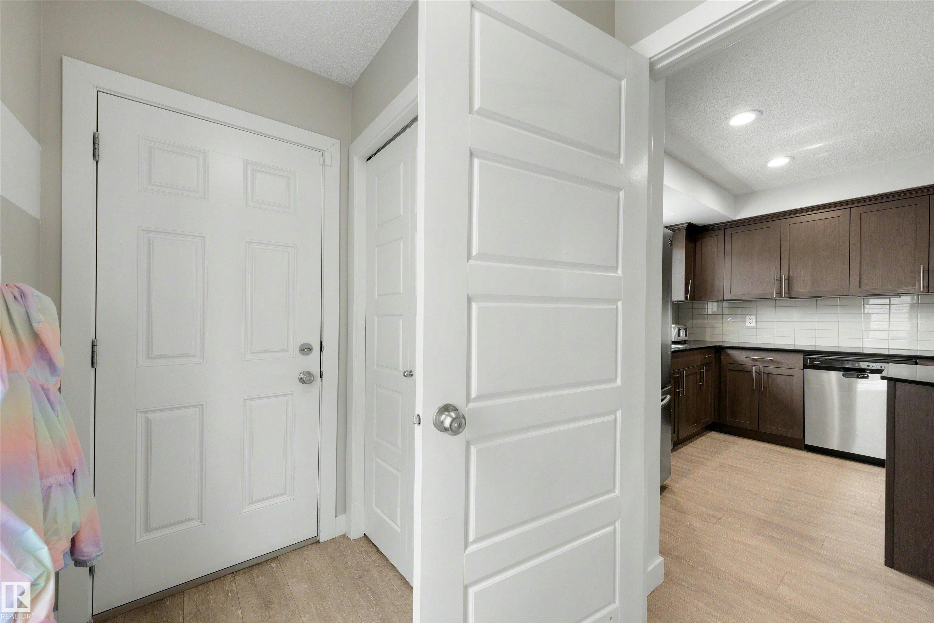 1376 Mcconachie Boulevard, Edmonton, AB, T5Y 3X3 - 10