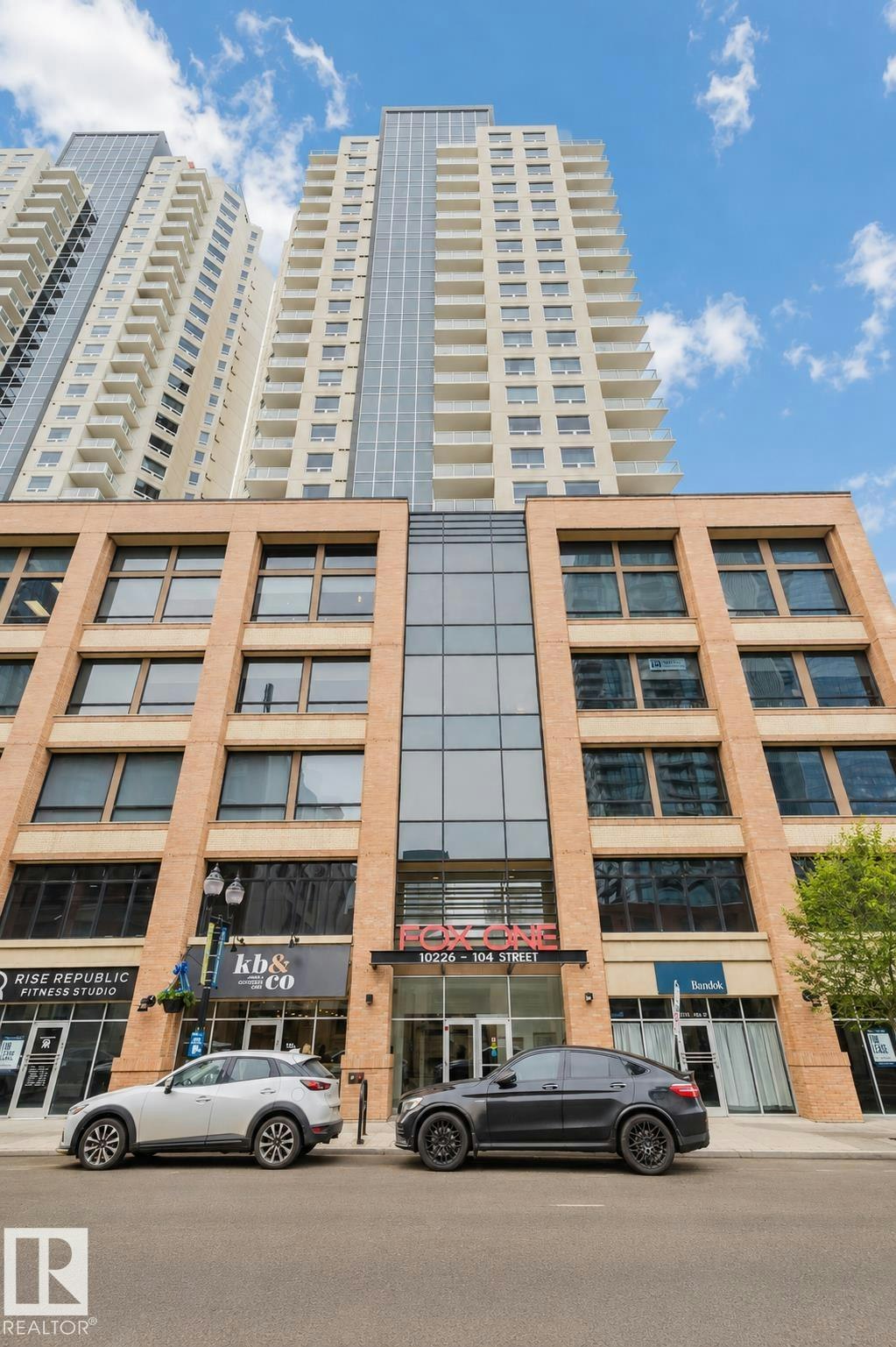 2207-10226 104 Street, Edmonton, AB, T5J 1B8