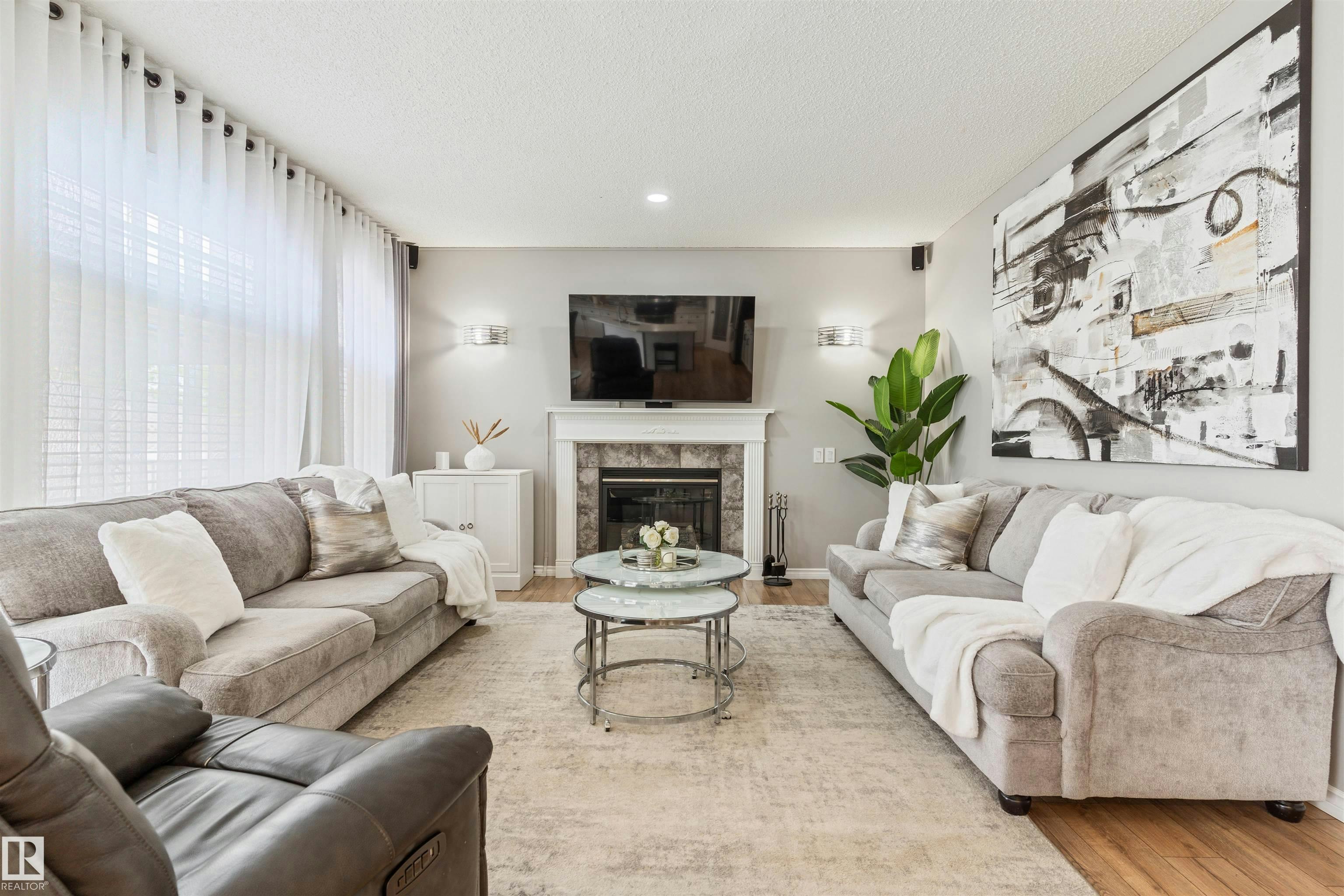 1235 Ormsby Lane, Edmonton, AB, T5T 6R2