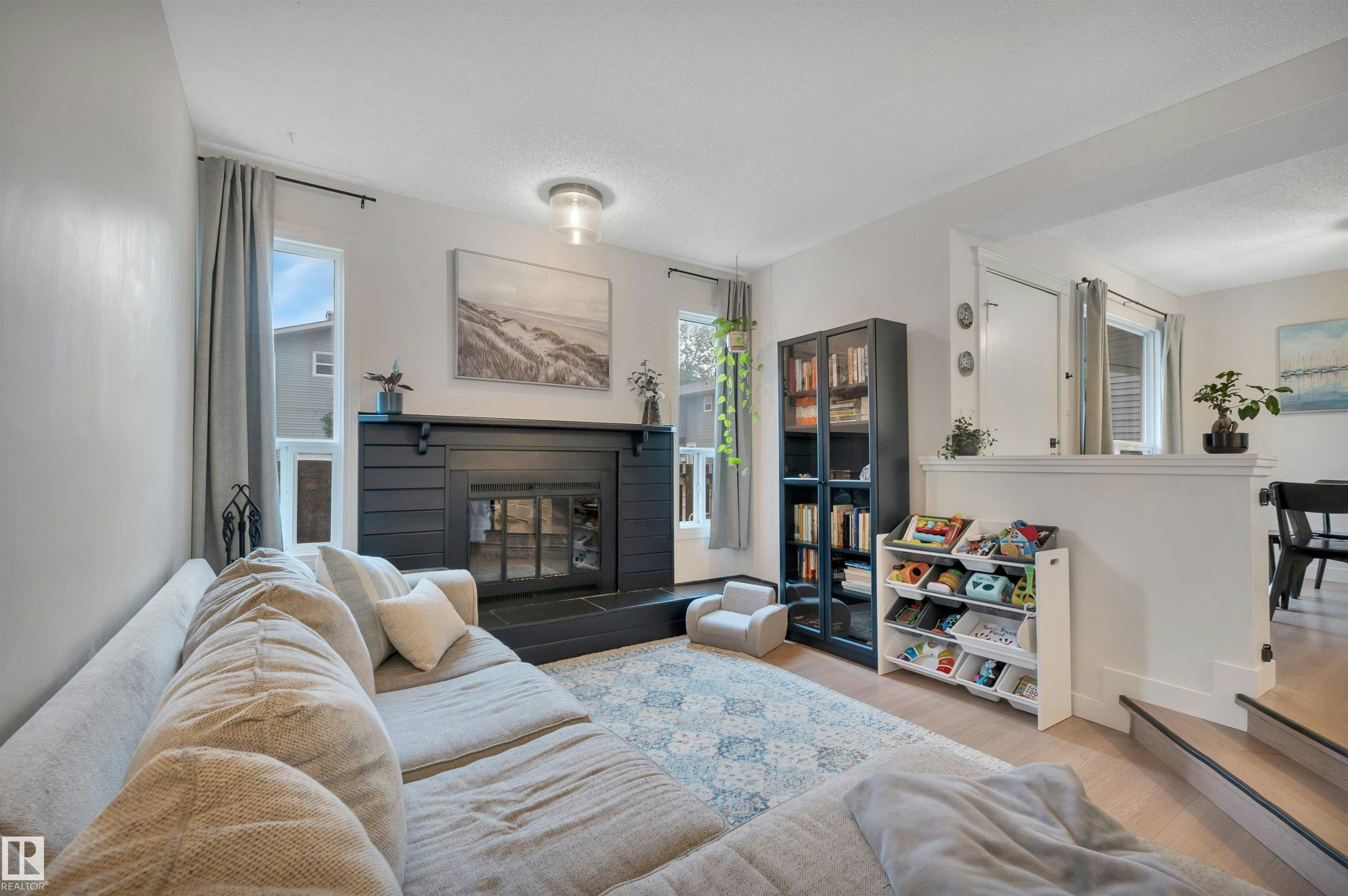 4403 Riverbend Road, Edmonton, AB, T6H 5S9