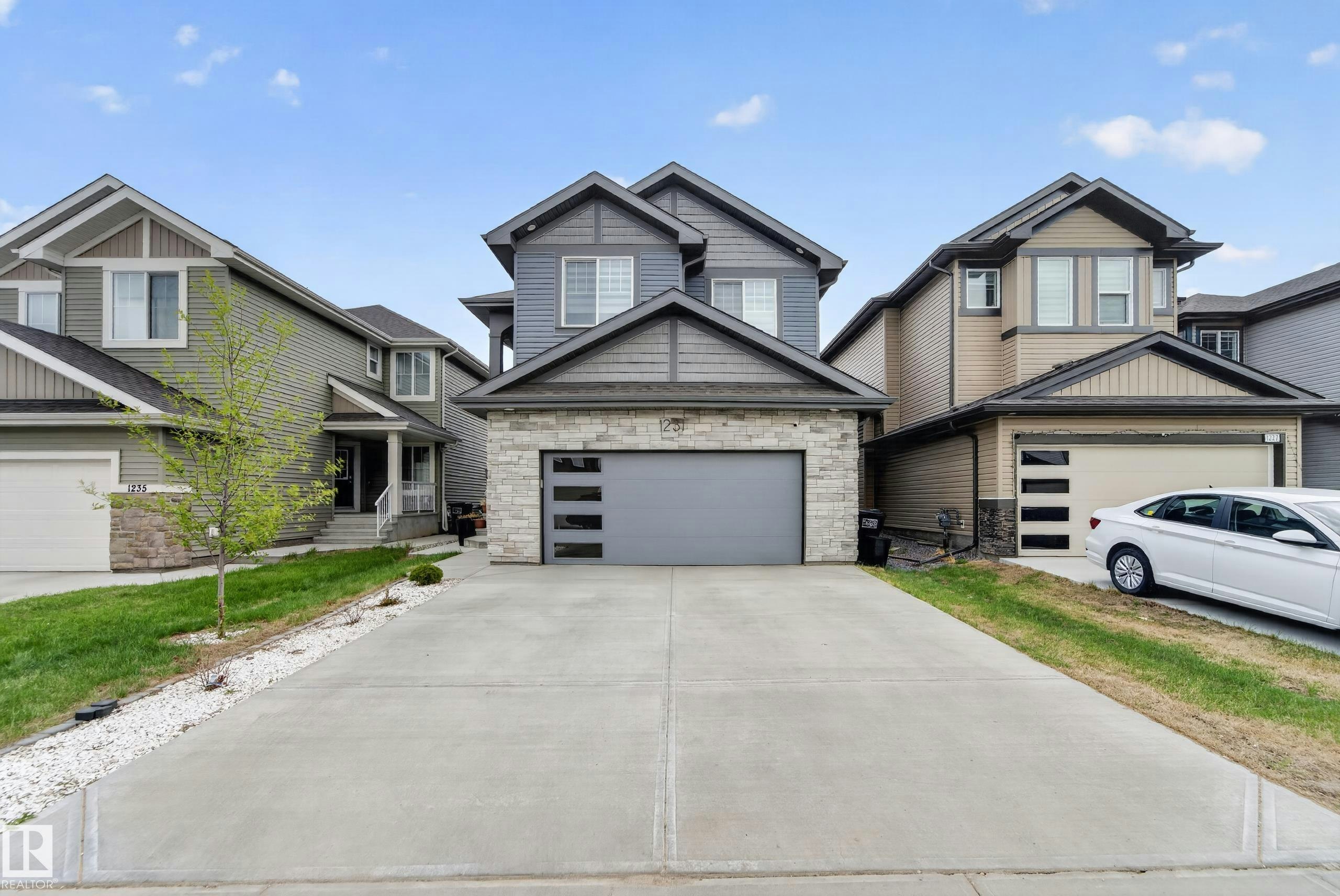 1231 26 Street, Edmonton, AB, T6T 2J9