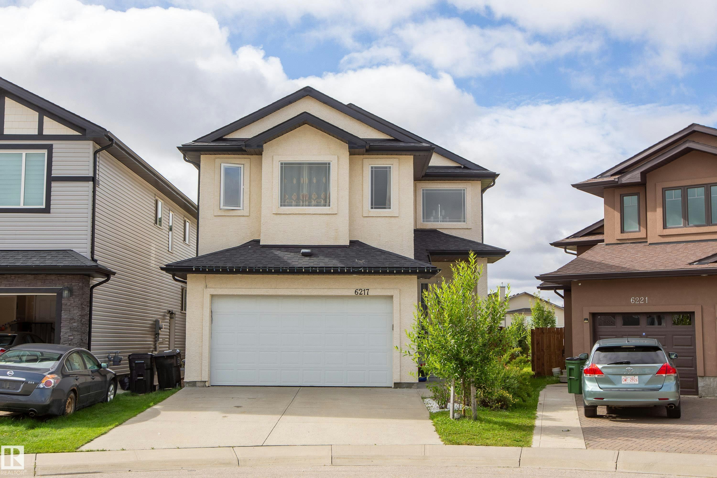 6217 167a Avenue, Edmonton, AB, T5Y 3M8