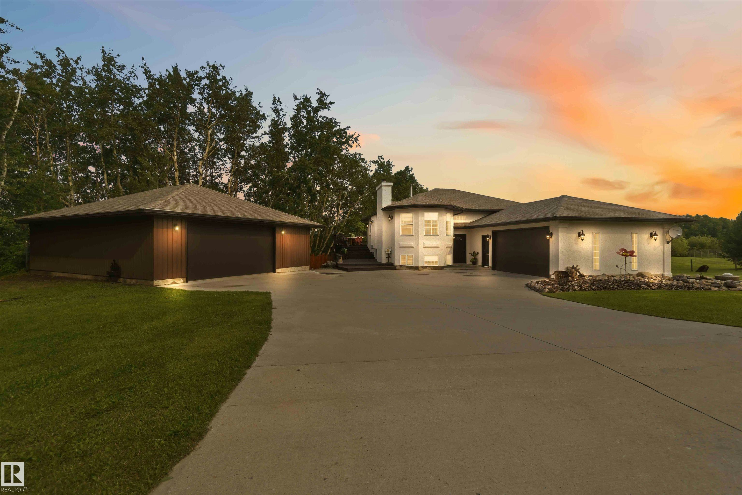 52552 Rge Road 224, Rural Strathcona County, AB, T8A 4R7