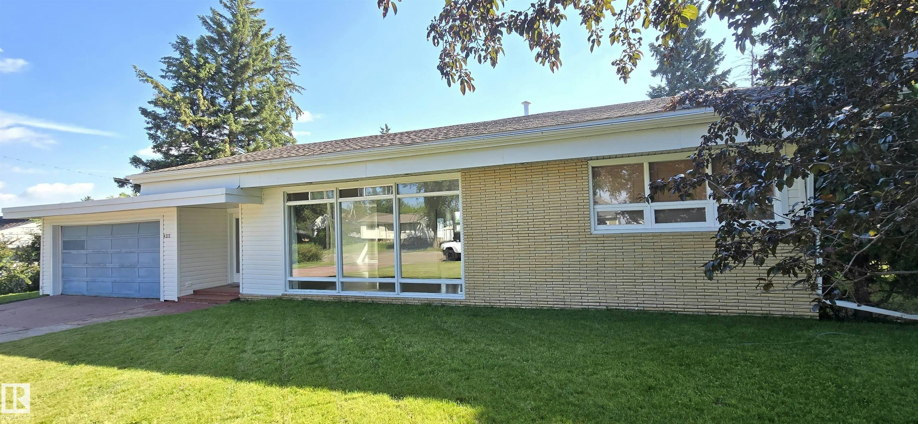 4317 50 Street, Vegreville, AB, T9C 1B7