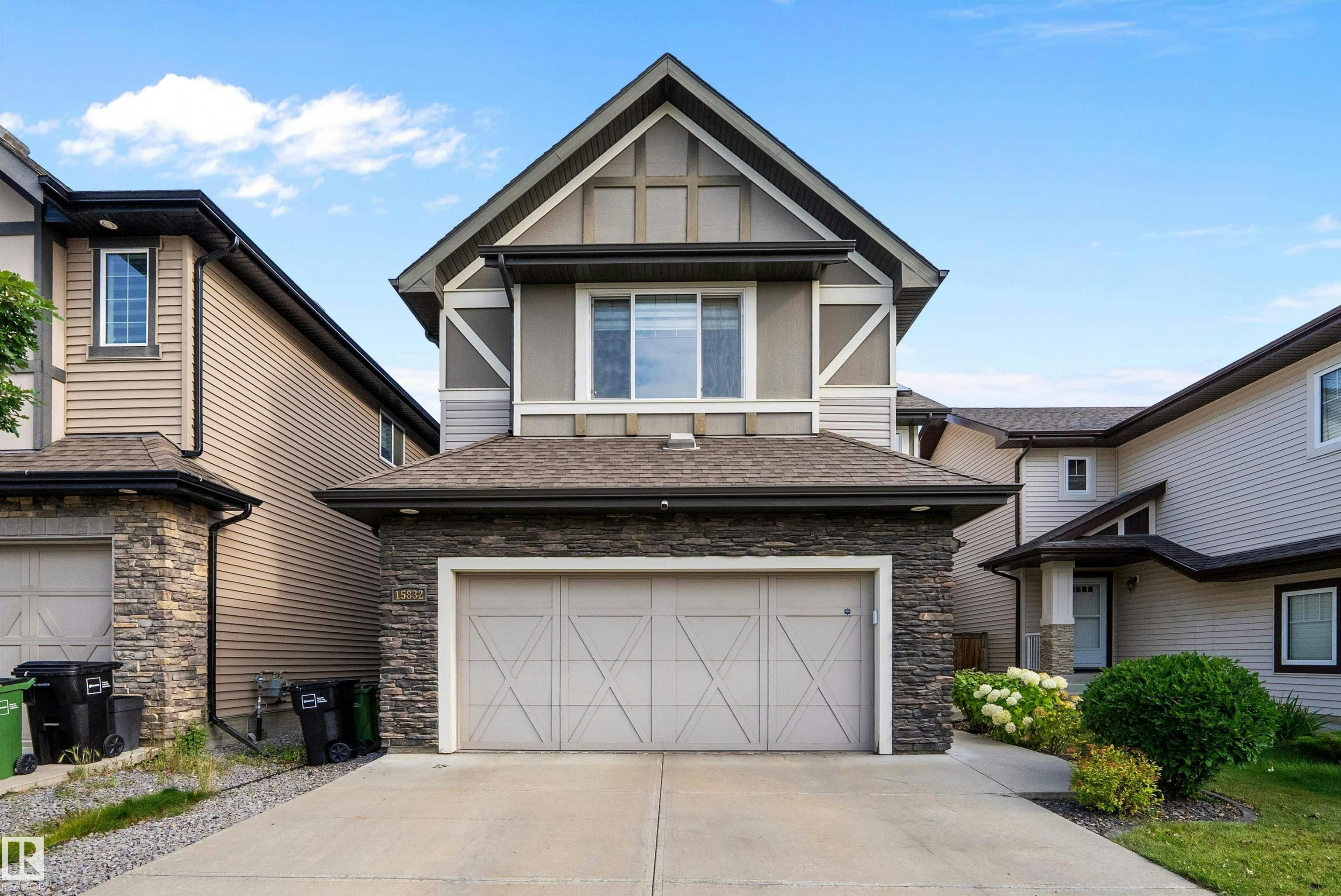 15832 11 Avenue, Edmonton, AB, T6W 2H3