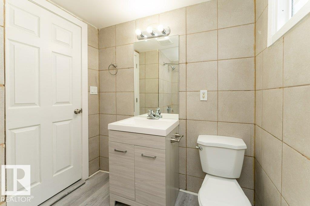 10712 103 Street, Edmonton, AB, T5H 2V8 - 18