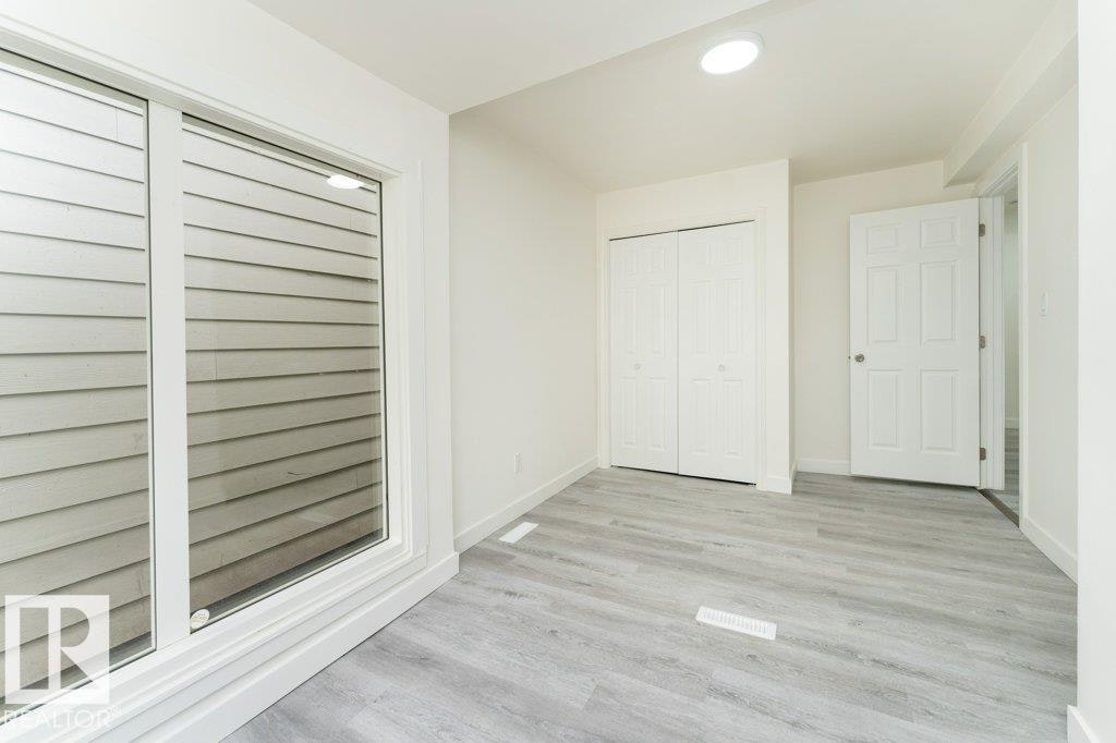10712 103 Street, Edmonton, AB, T5H 2V8 - 15