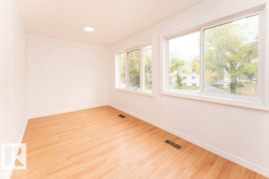 10712 103 Street, Edmonton, AB, T5H 2V8 - 38