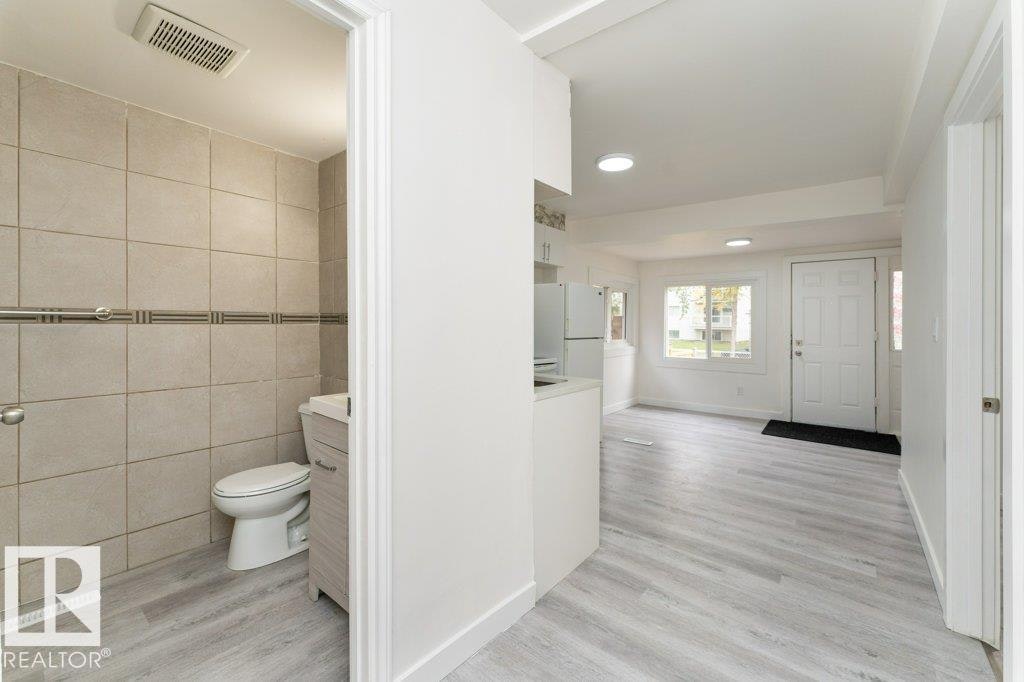 10712 103 Street, Edmonton, AB, T5H 2V8 - 10