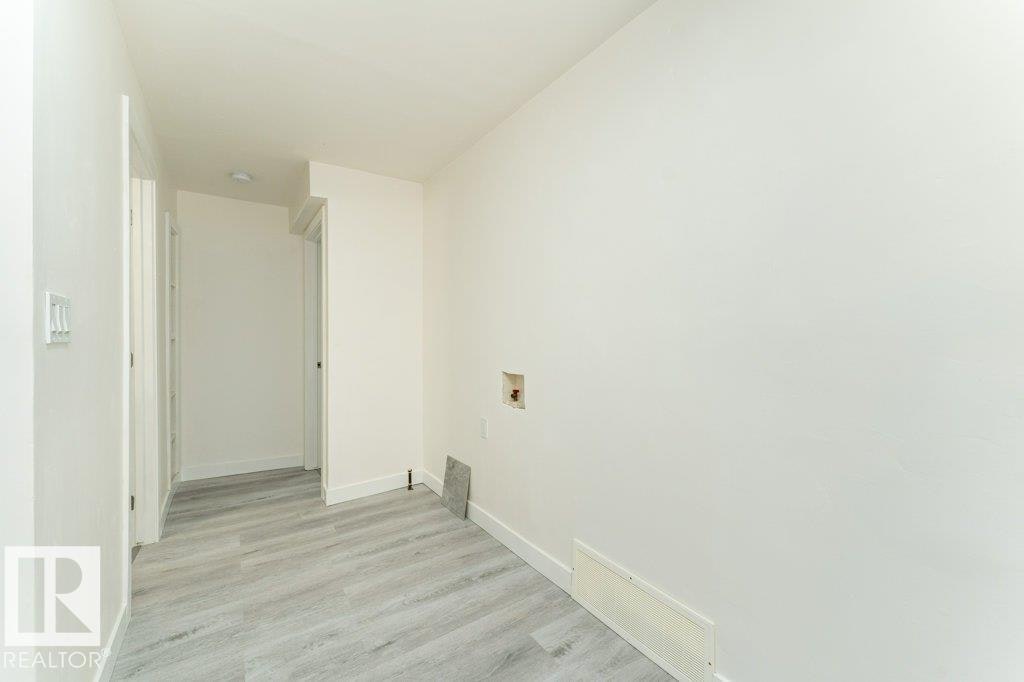 10712 103 Street, Edmonton, AB, T5H 2V8 - 20