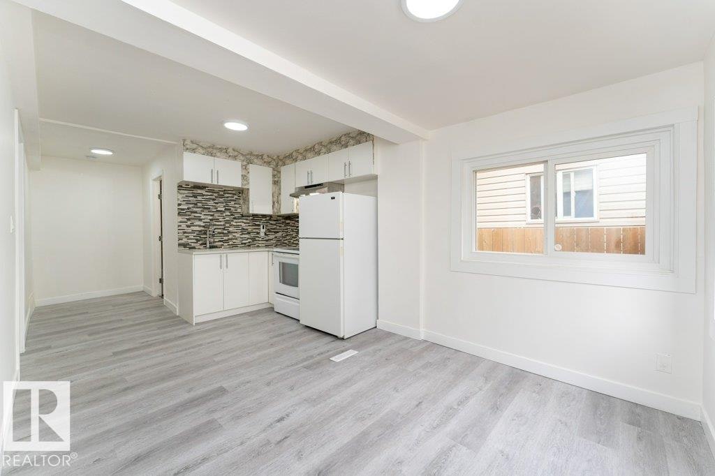 10712 103 Street, Edmonton, AB, T5H 2V8 - 8