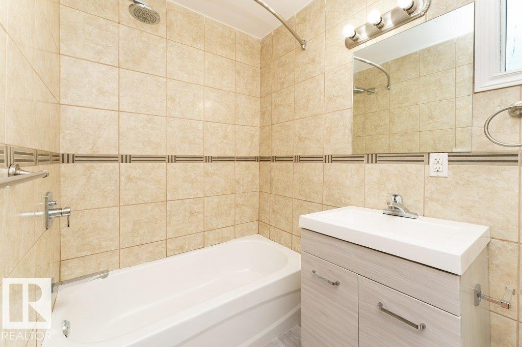 10712 103 Street, Edmonton, AB, T5H 2V8 - 34