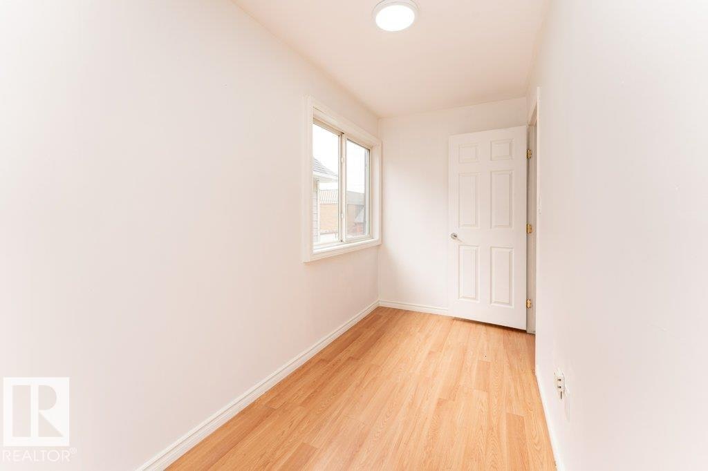 10712 103 Street, Edmonton, AB, T5H 2V8 - 36
