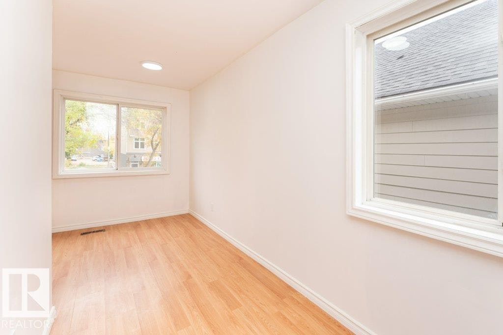10712 103 Street, Edmonton, AB, T5H 2V8 - 40