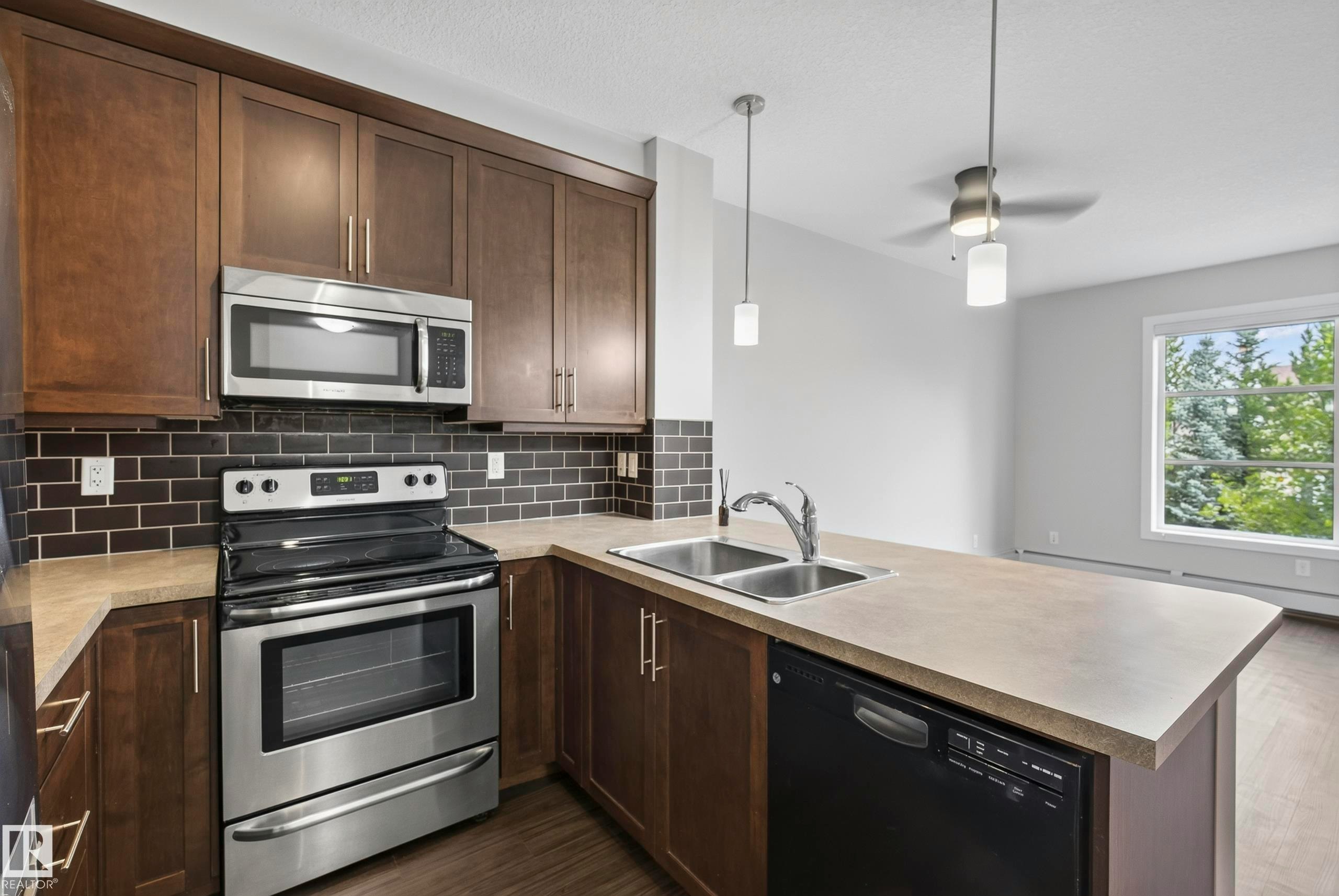 206-2588 Anderson Way, Edmonton, AB, T6W 0R2