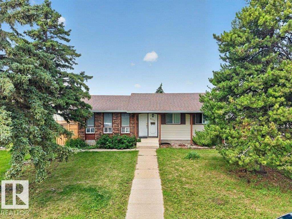 6230 36a Avenue, Edmonton, AB, T6L 1H9