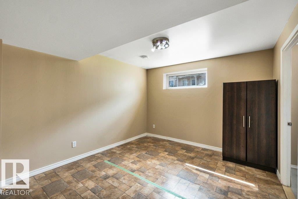 33-2503 24 Street, Edmonton, AB, T6T 0B5 - 36