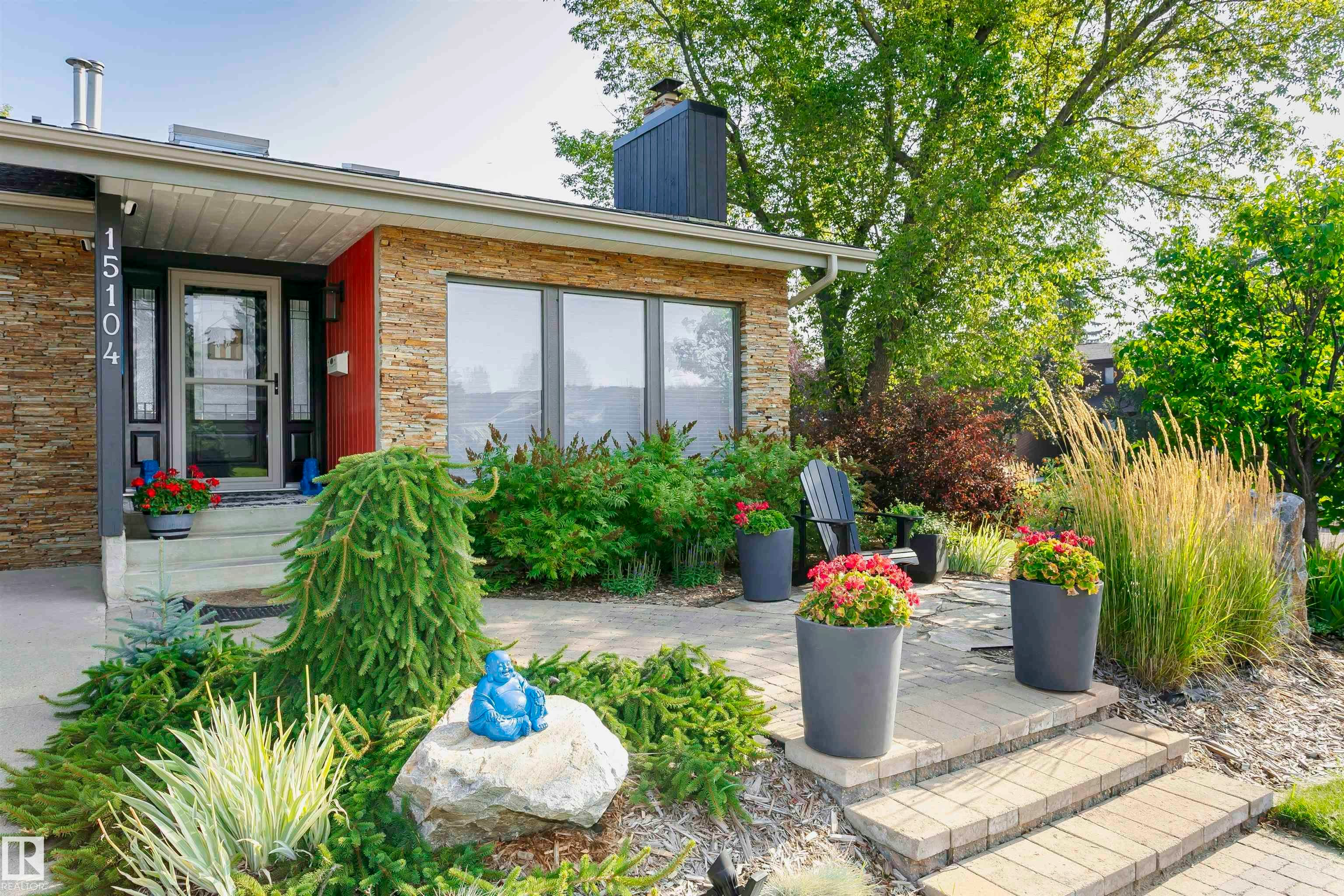 15104 42 Avenue, Edmonton, AB, T6H 5L6