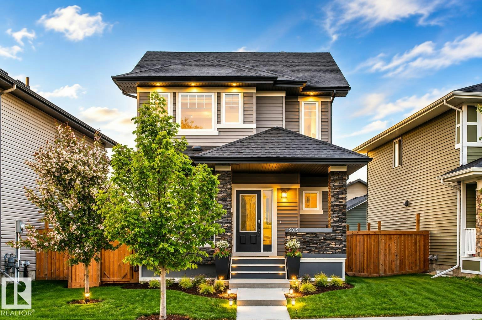 16015 11 Avenue, Edmonton, AB, T6W 1A4
