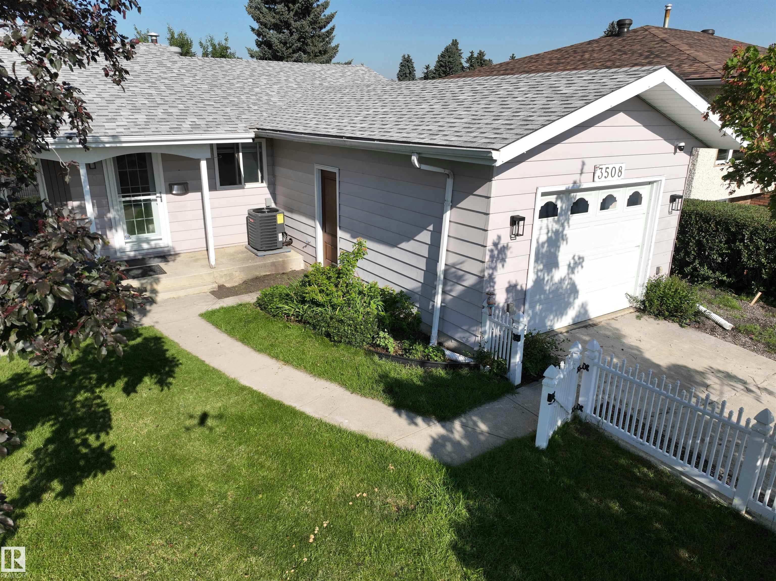 3508 106a Street, Edmonton, AB, T6J 1A8