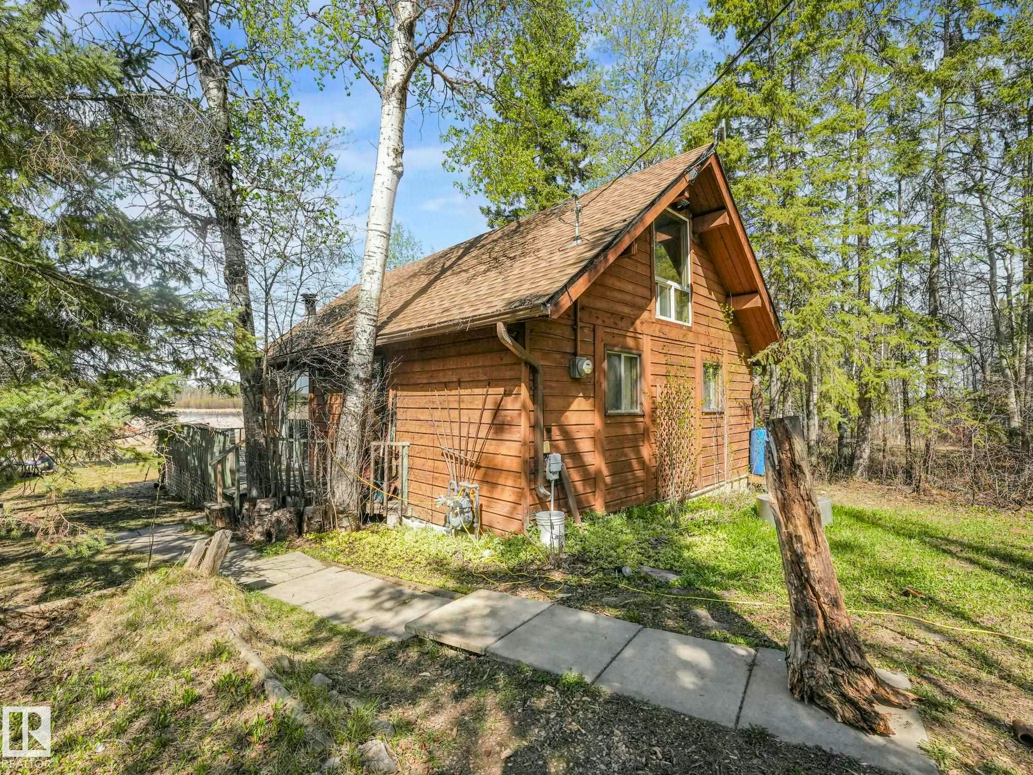 722 Blue Heron Drive, Rural Lac Ste. Anne County, AB, T0E 1V0