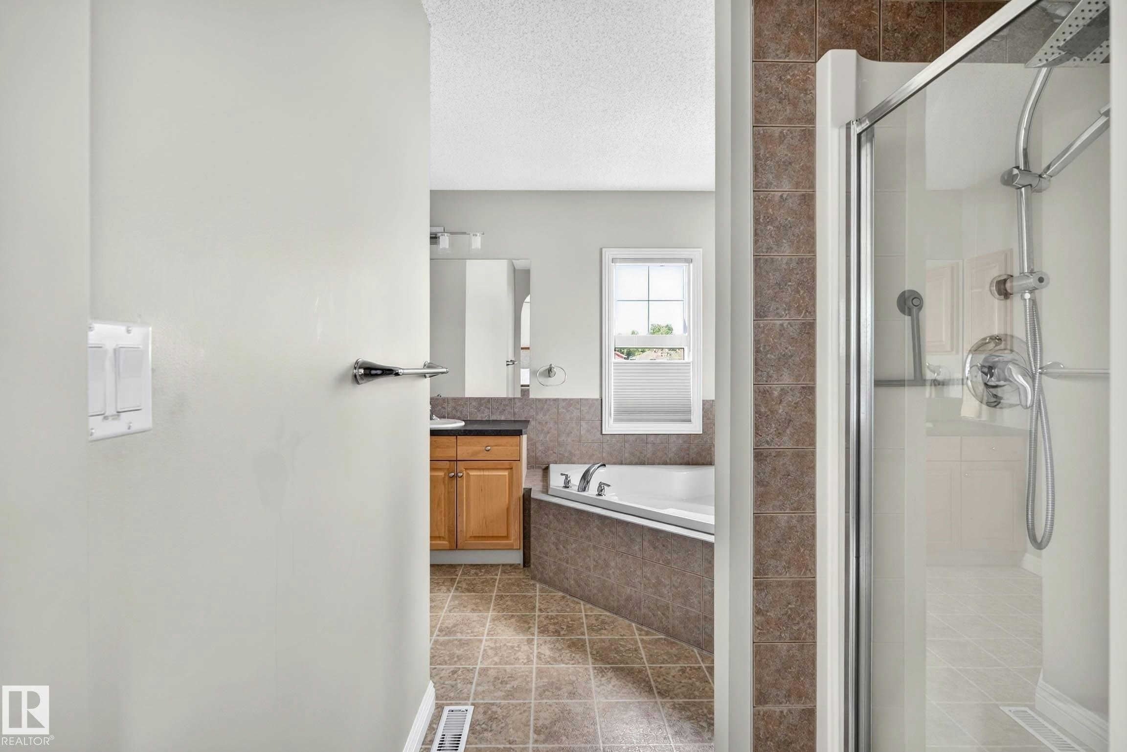 323 Griesbach School Road, Edmonton, AB, T5E 6M4 - 30