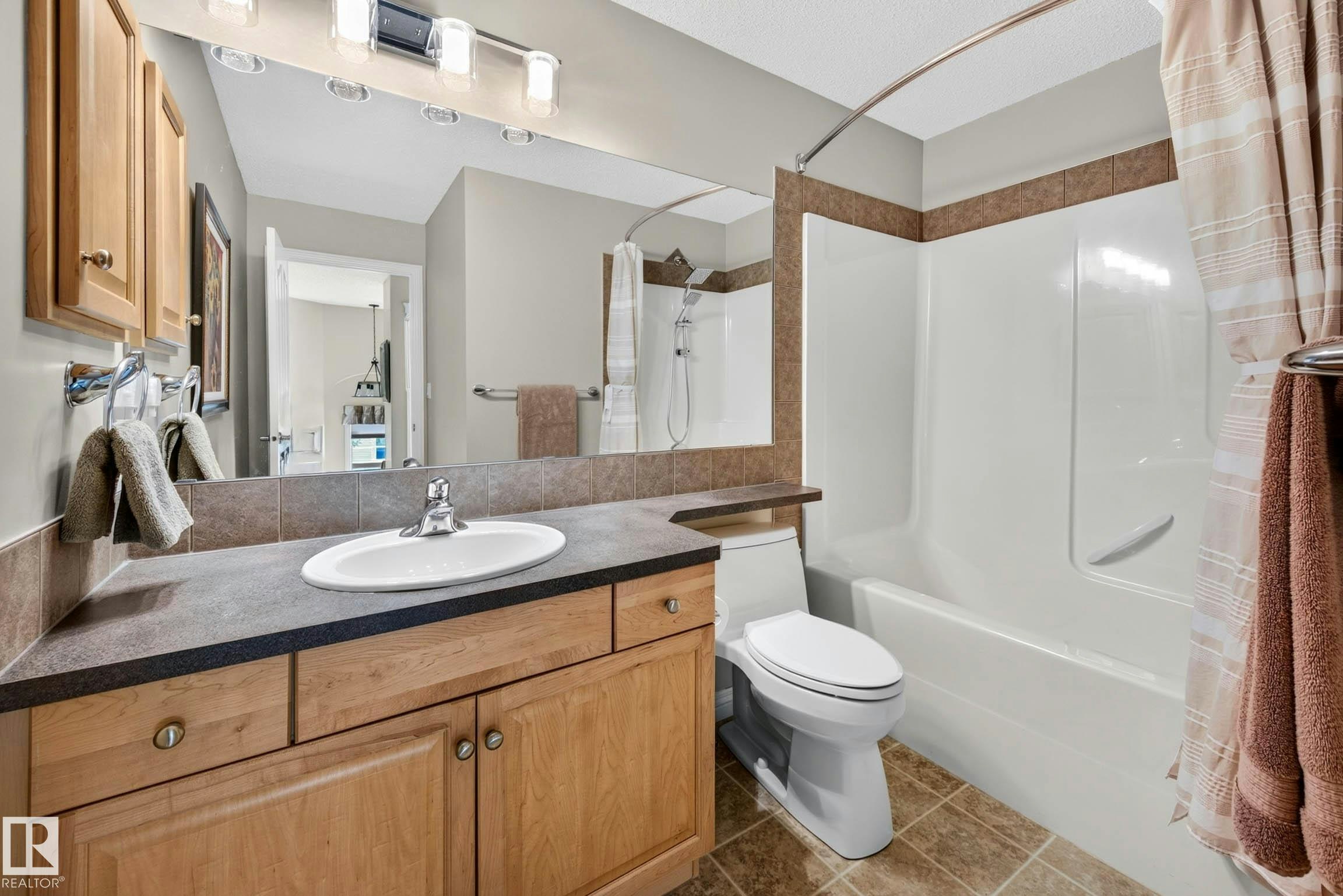 323 Griesbach School Road, Edmonton, AB, T5E 6M4 - 38