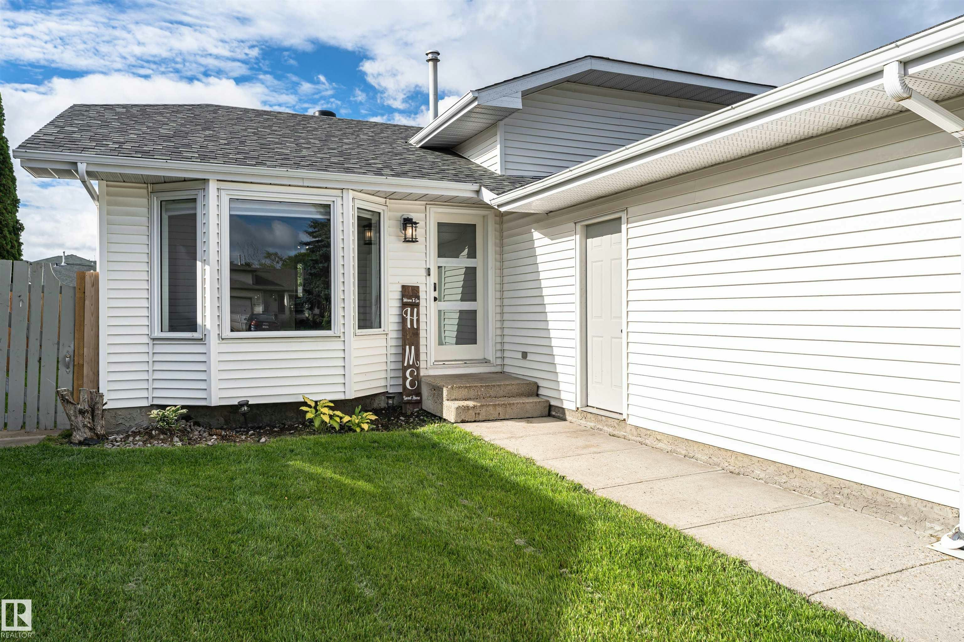 4521 29 Avenue, Edmonton, AB, T6L 4W6
