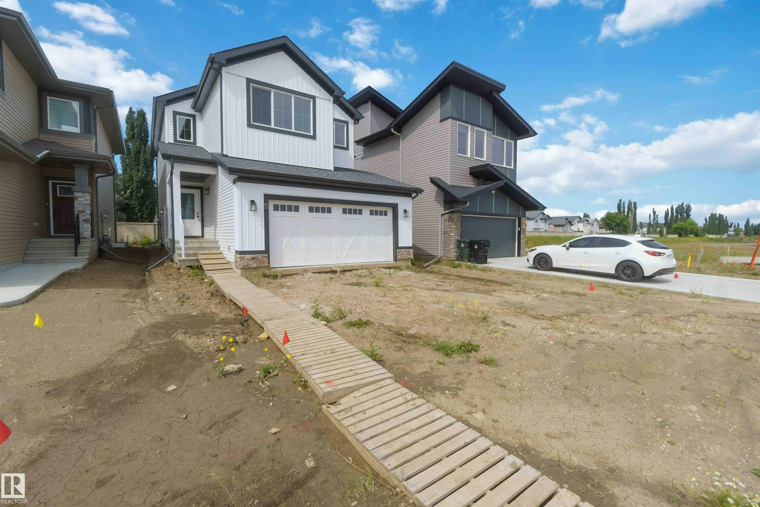 5 Emerson Landing, Spruce Grove, AB, T7X 4G9