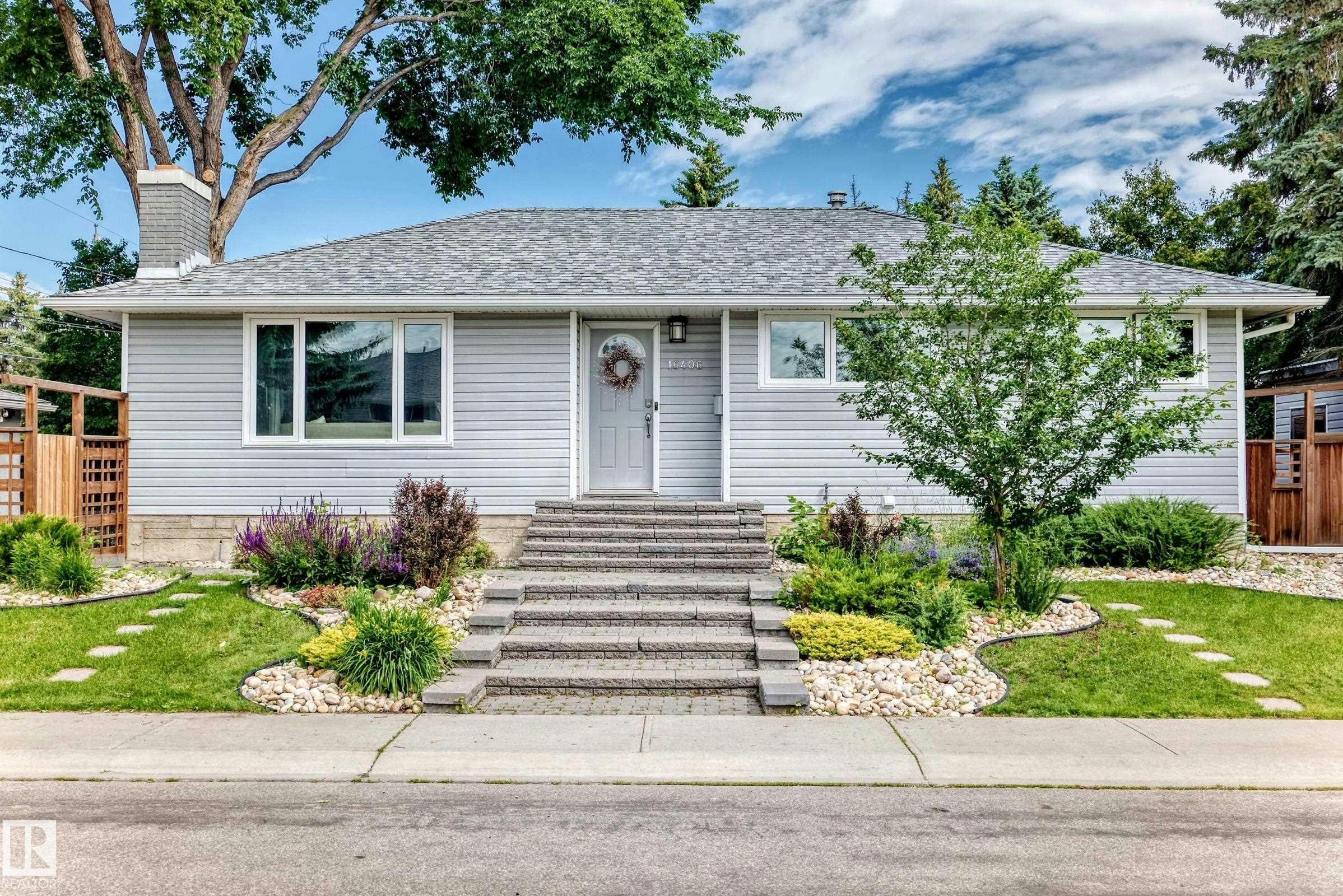 16406 87a Avenue, Edmonton, AB, T5R 4H9