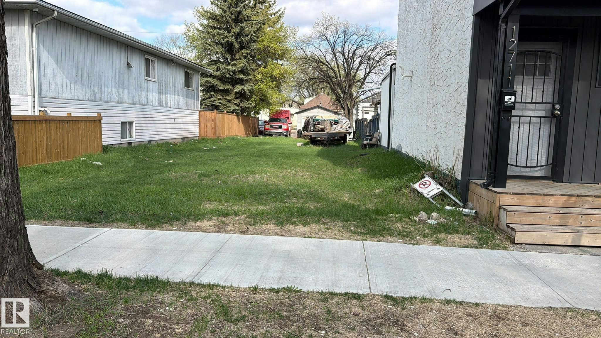 12713 119 Street, Edmonton, AB, T5E 5M2