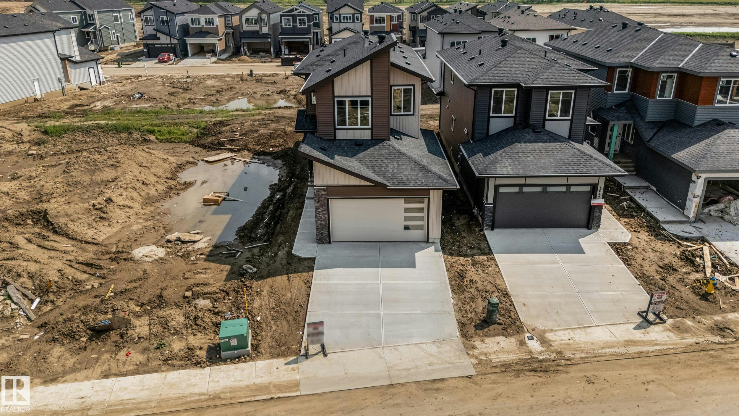 4643 17 Avenue, Edmonton, AB, T6X 3N1