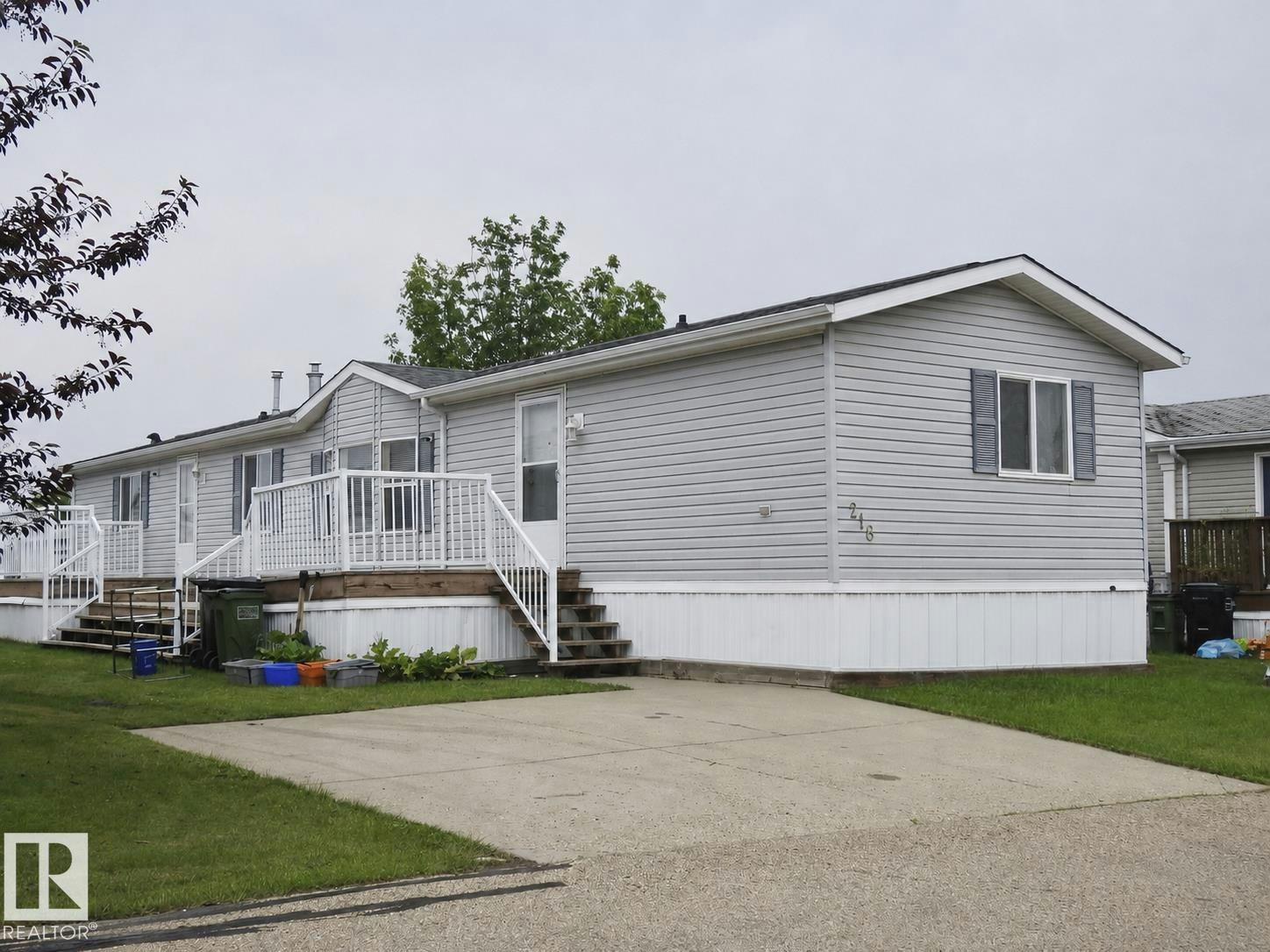 218 Oak Wood Drive NW, Edmonton, AB, T6P 0A4