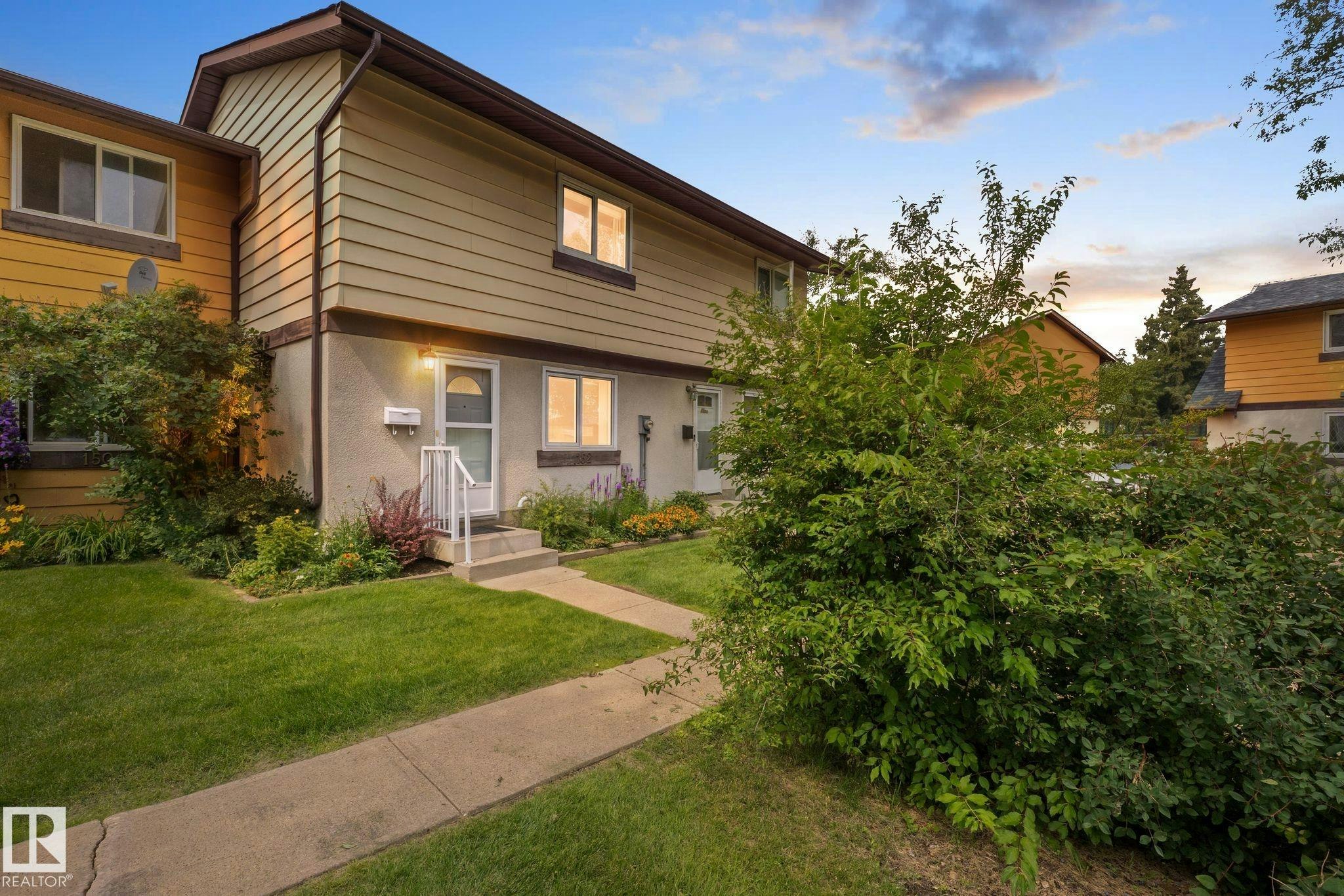 152 Woodstock, Edmonton, AB, T5T 0H6