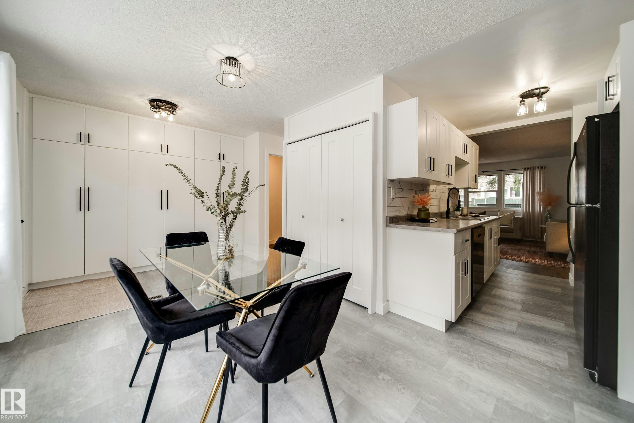 521 Village ON The Green Green, Edmonton, AB, T5A 1H2