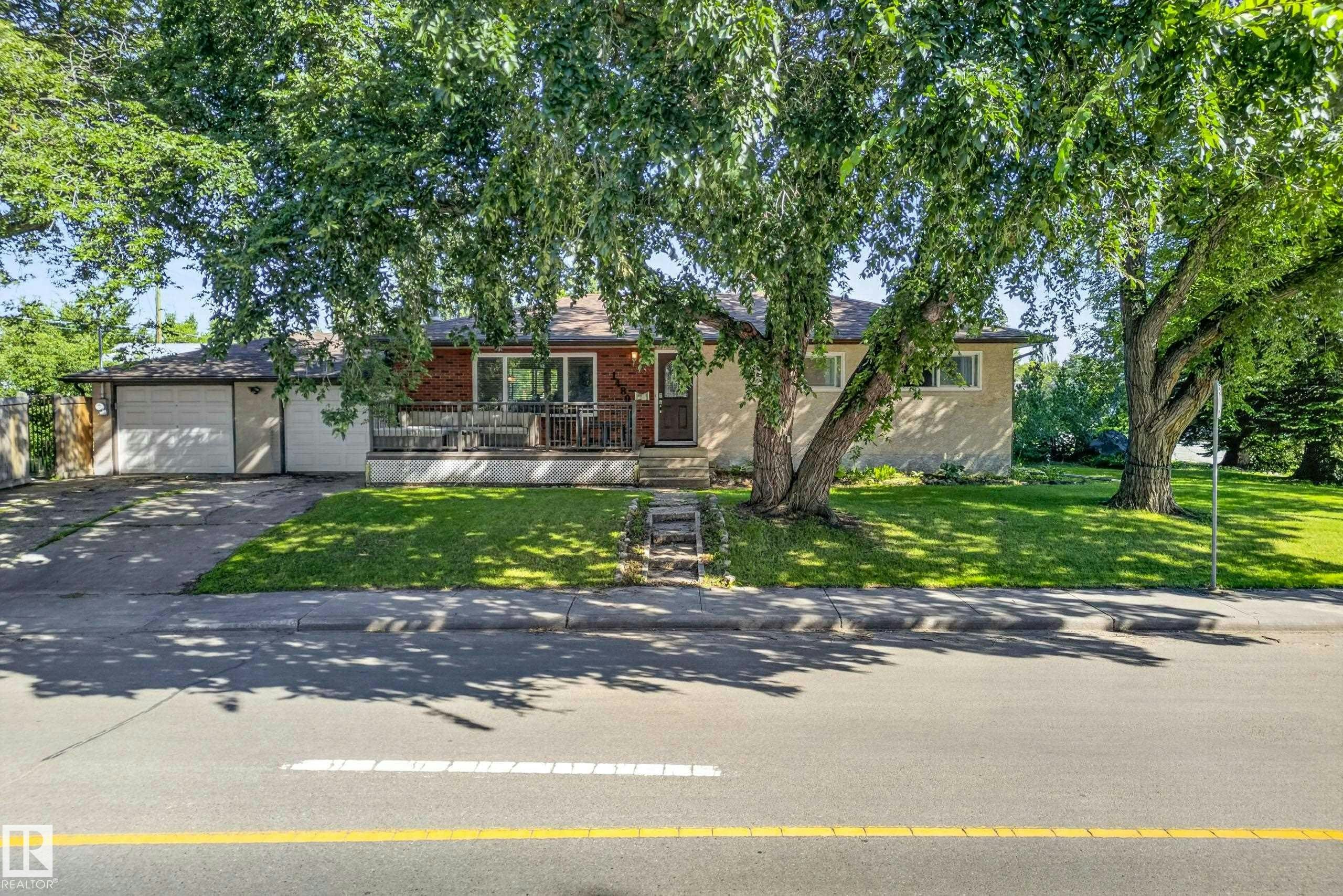 14804 95 Avenue, Edmonton, AB, T5N 0B5