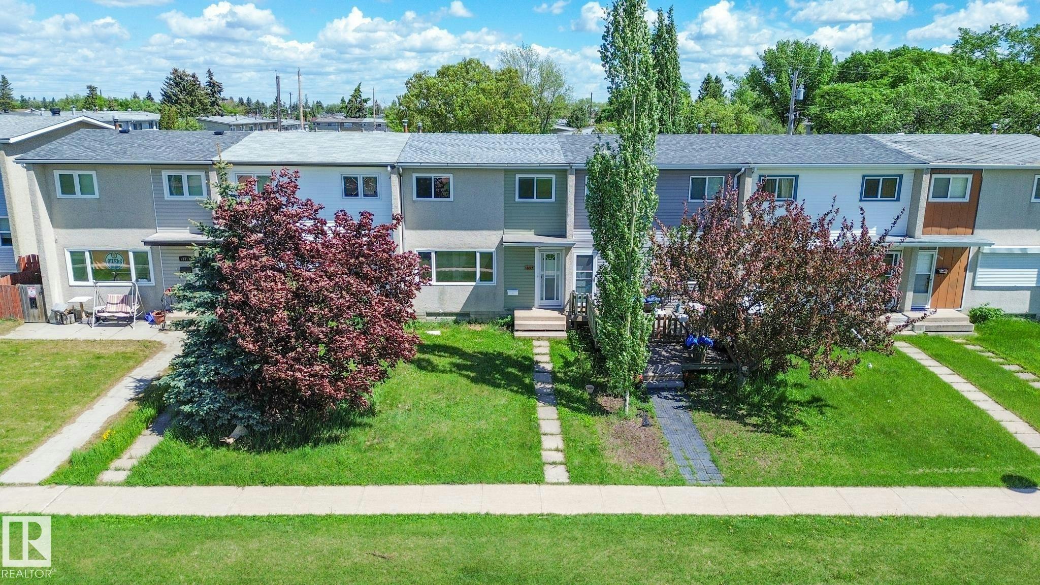 13309 85 Street, Edmonton, AB, T5E 2Z8