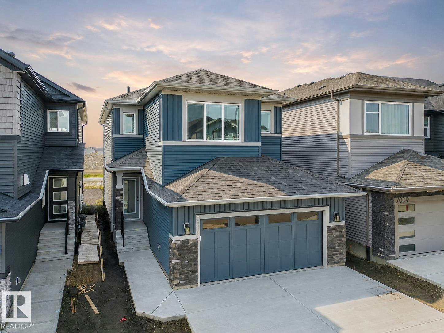7005 176a Avenue, Edmonton, AB, T5Z 0X8