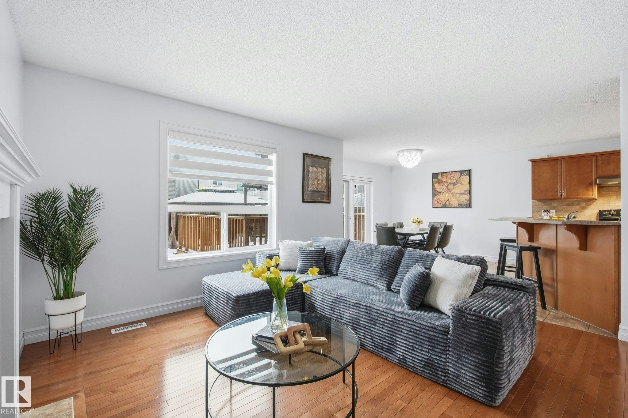 3016 24 Ave, Edmonton, AB, T6T 0G7
