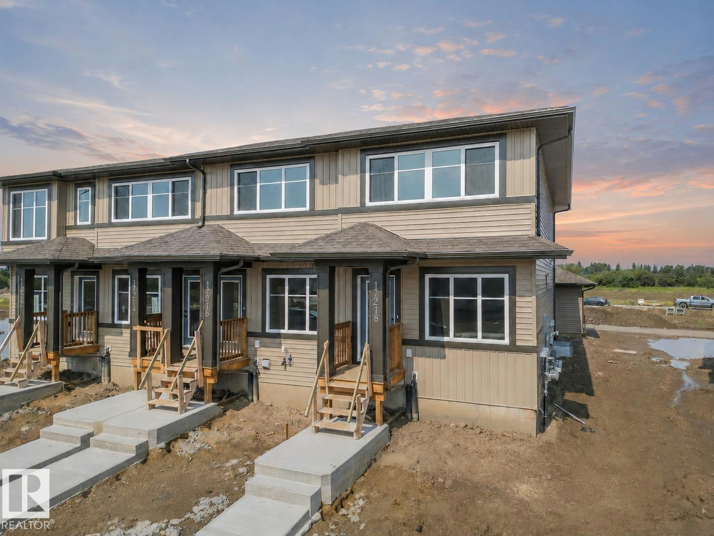 17218 4 Street, Edmonton, AB, T5Y 4K9