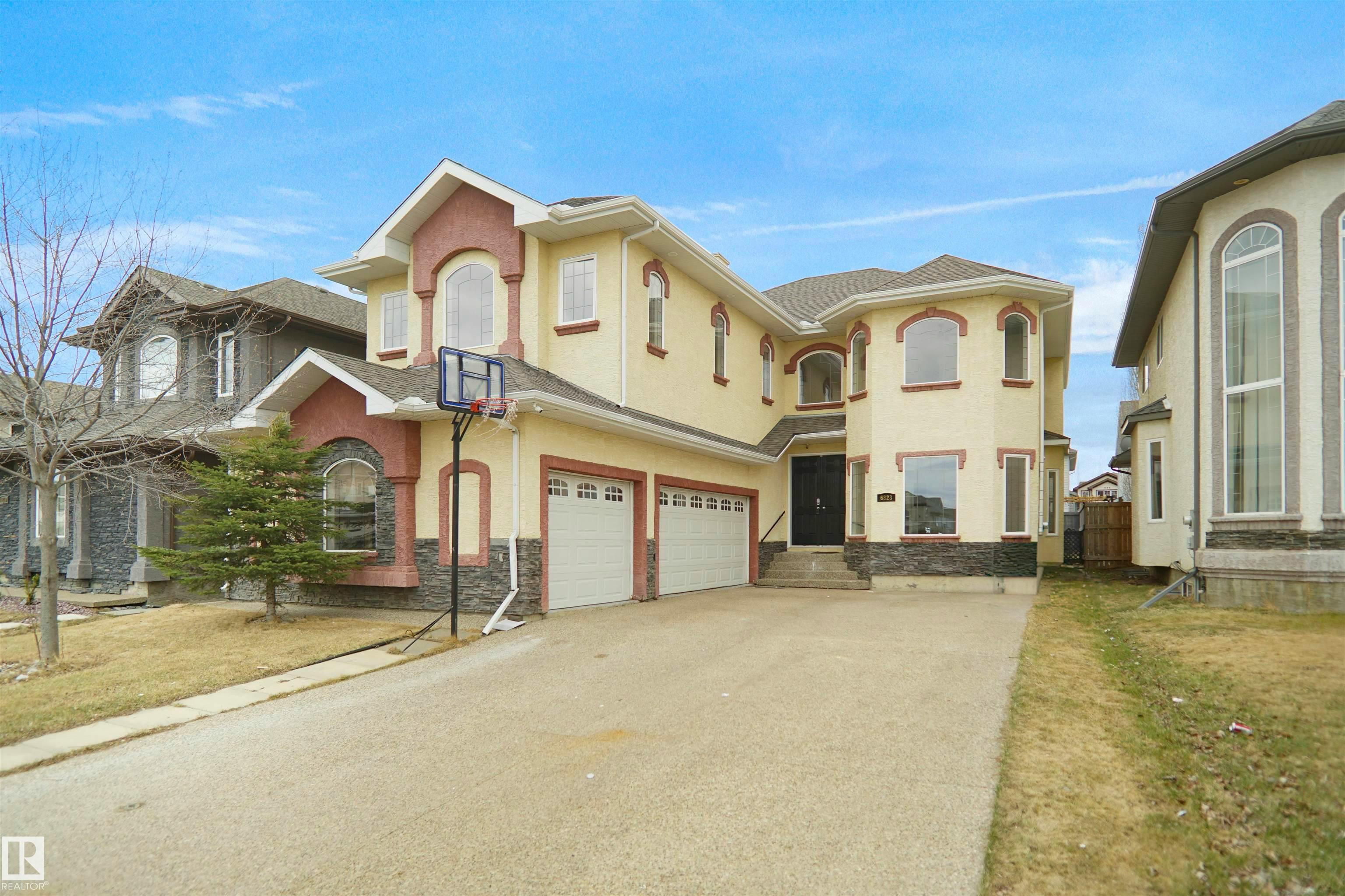 6823 18 Avenue, Edmonton, AB, T6X 0C9