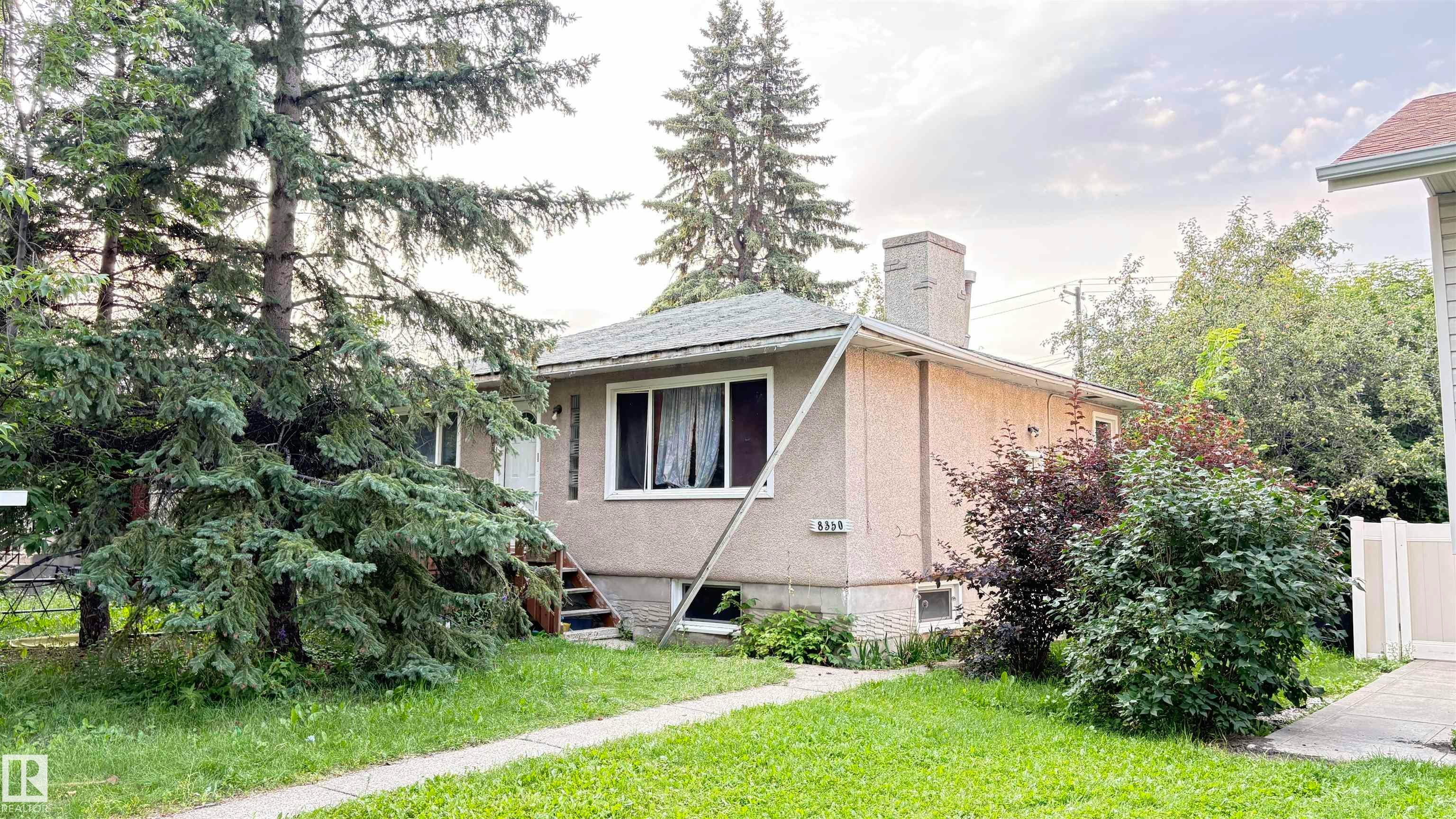 8350 81 Avenue, Edmonton, AB, T6C 0W2