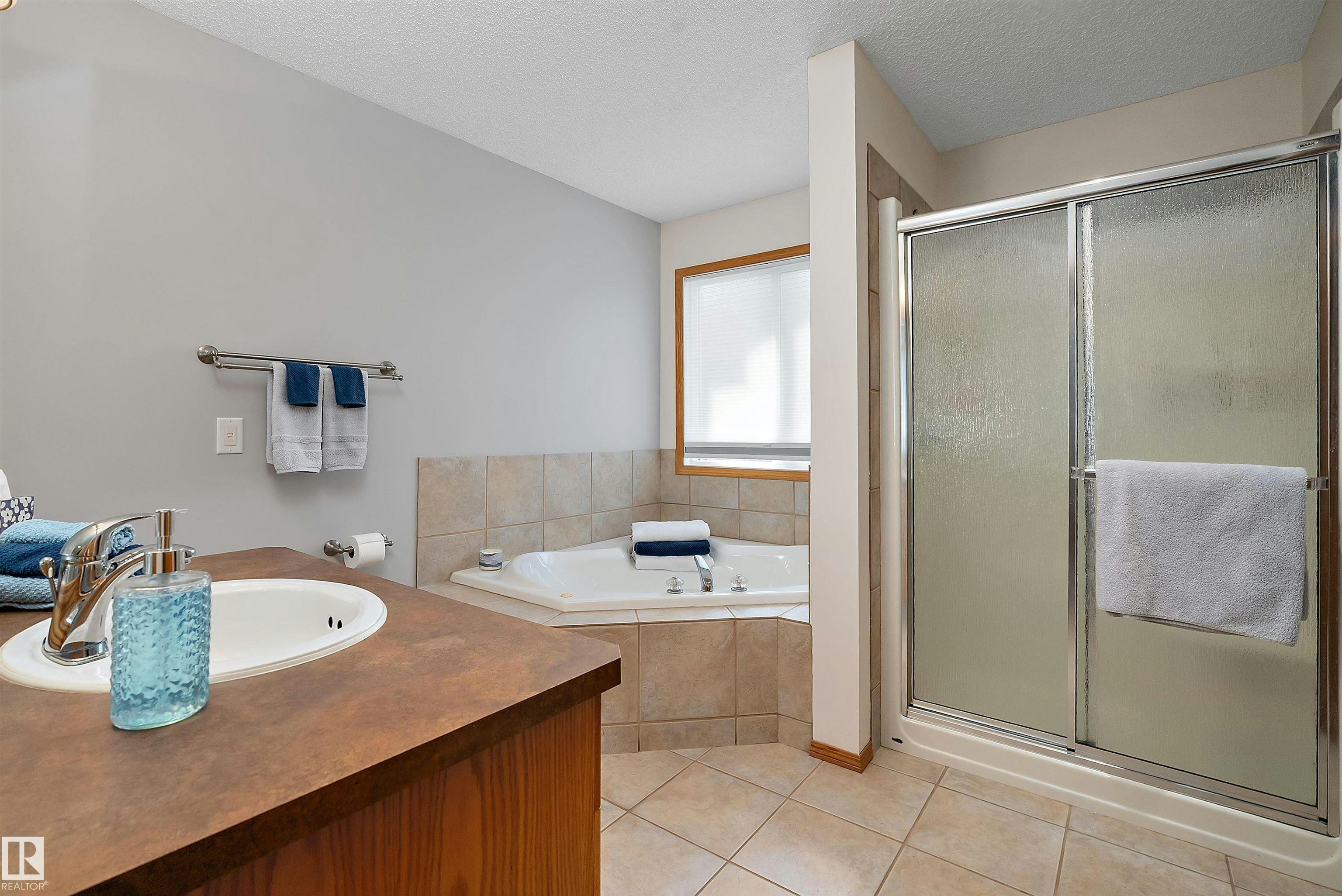 1 Linksview Cl S, Spruce Grove, AB, T7X 4P3 - 24